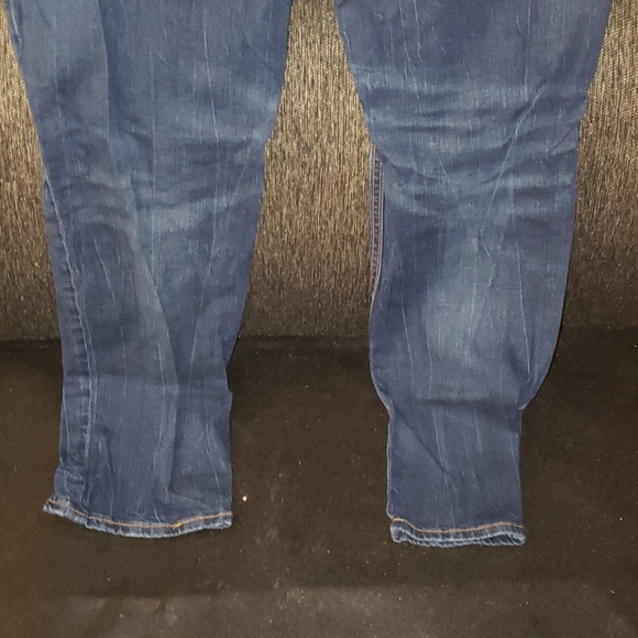 OLD NAVY BOYFRIEND SKINNY - Distressed, Mid-Rise - Picture 7 of 8